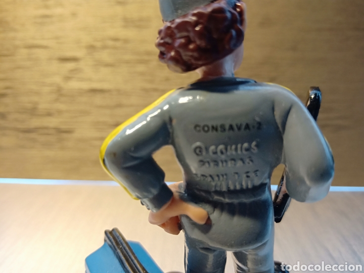 Figuras de goma y PVC: Mec&aacute;nico Renault comics spain comics spain - Foto 4