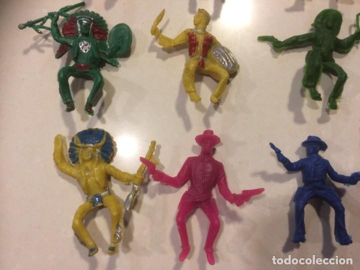 Figuras de goma y PVC: Indios y vaqueos Reigon y Falomir - Foto 5