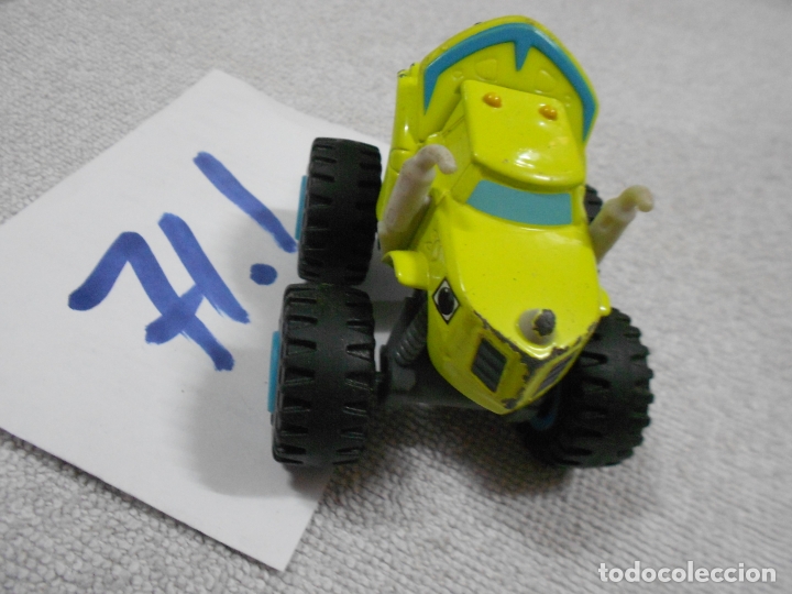 Gummi- und PVC-Figuren: VEHICULO GRANDES RUEDAS - ENVIO INCLUIDO A ESPA&Ntilde;A