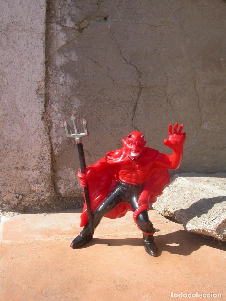 Figuras de goma y PVC: COMIC SPAIN MARVEL YOLANDA DISNEY - Foto 1