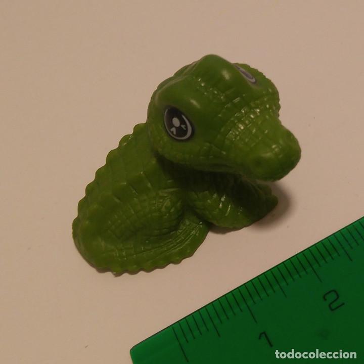 Figurines en Caoutchouc et PVC: cocodrilo cabezon mu&ntilde;eco kinder natoons naton reptil selva