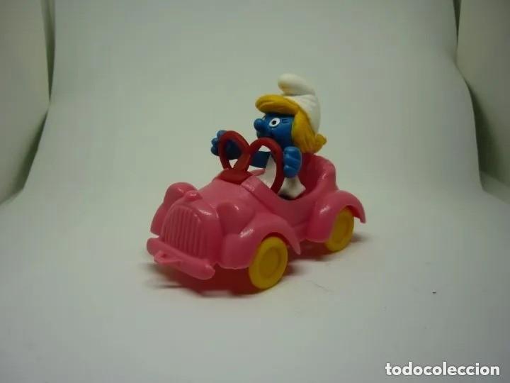 Figuras de goma y PVC: PITUFINA EN COCHE - SCHLEICH - PITUFOS - Foto 1
