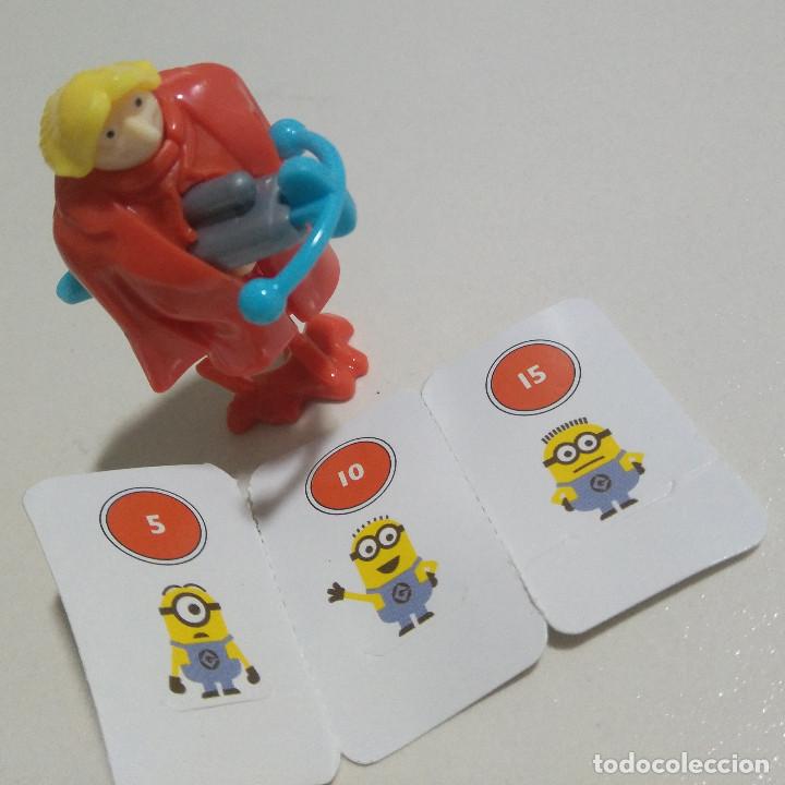 Kinder &Uuml;berraschung: mu&ntilde;eco figura miniatura gru ferrero minion kinder dru villano enemigo antagonista