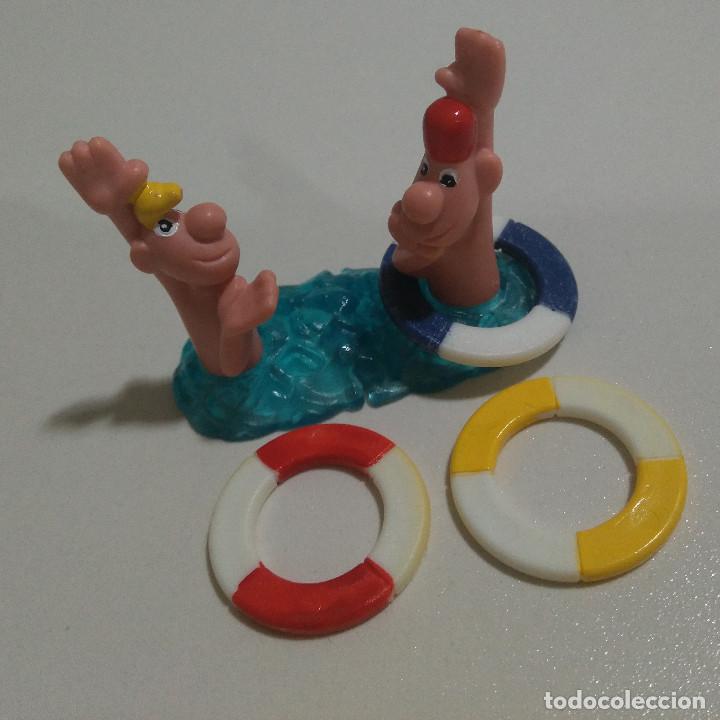 Kinder &Uuml;berraschung: kinder nadadores piscina salvavida naufragos deportistas mu&ntilde;ecos figuras gay