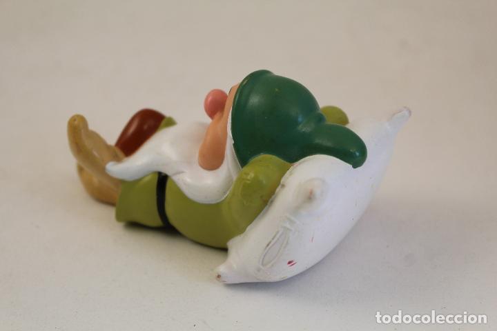 Figuras de goma y PVC: ENANITO dormilon DISNEY - Foto 3