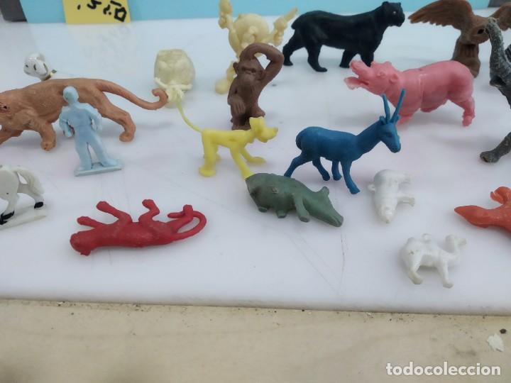Figuras de goma y PVC: LOTE DE FIGURITAS DUNKIN - Foto 3