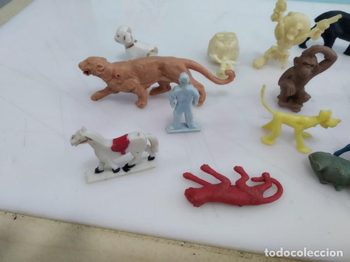 Figuras de goma y PVC: LOTE DE FIGURITAS DUNKIN - Foto 4