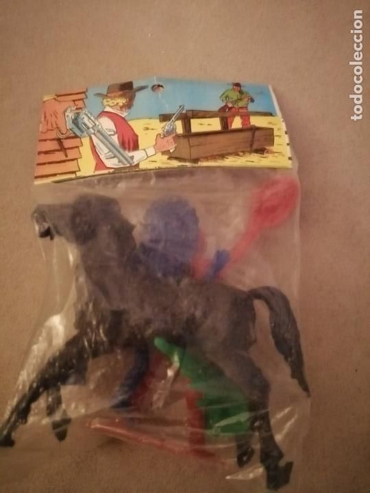 Figuras de goma y PVC: ANTIGUA BOLSA DE INDIOS Y VAQUEROS - Foto 4