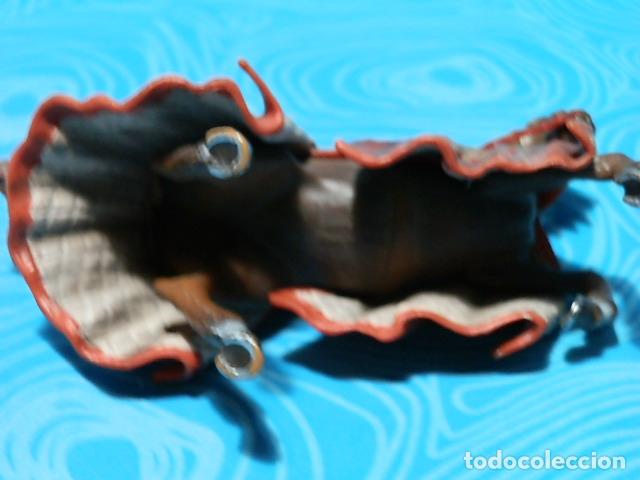 Figuras de goma y PVC: CABALLO MEDIEVAL DE SCHLEICH, FLOR DE LIS, 2003 - Foto 6