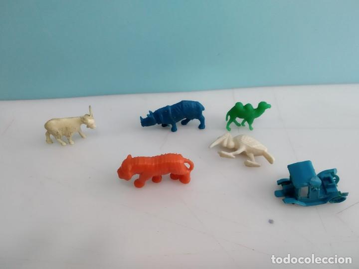 Figuras de goma y PVC: DUNKIN LOTE - Foto 2