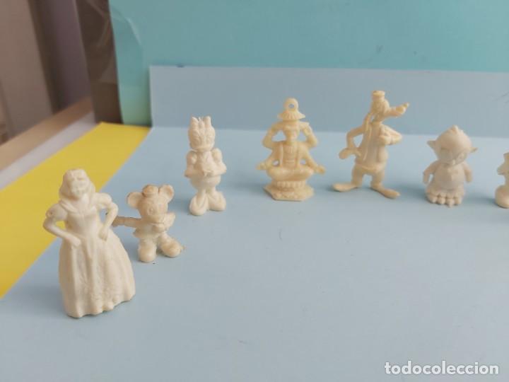 Figuras de goma y PVC: LOTE DE FIGURITAS DUNKIN - Foto 2