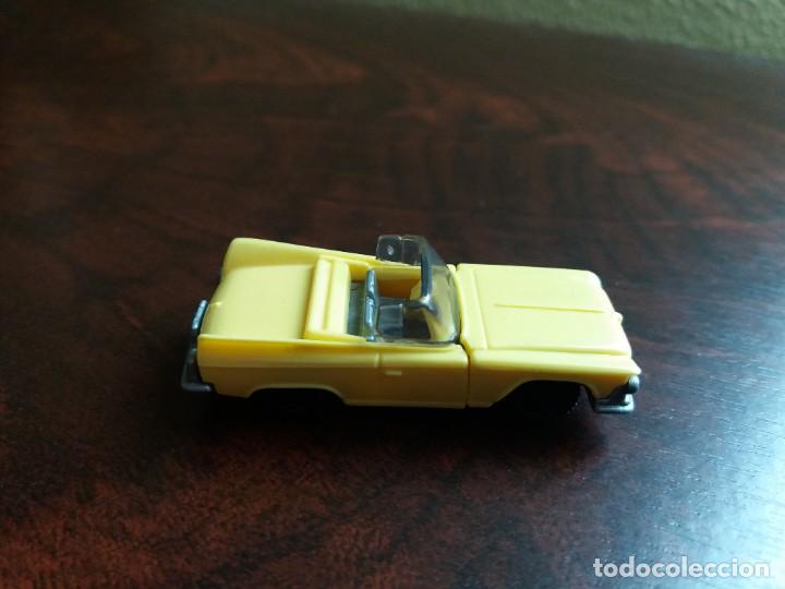 Figuras de goma Kinder: DOS FIGURAS COCHES KINDER. - Foto 2