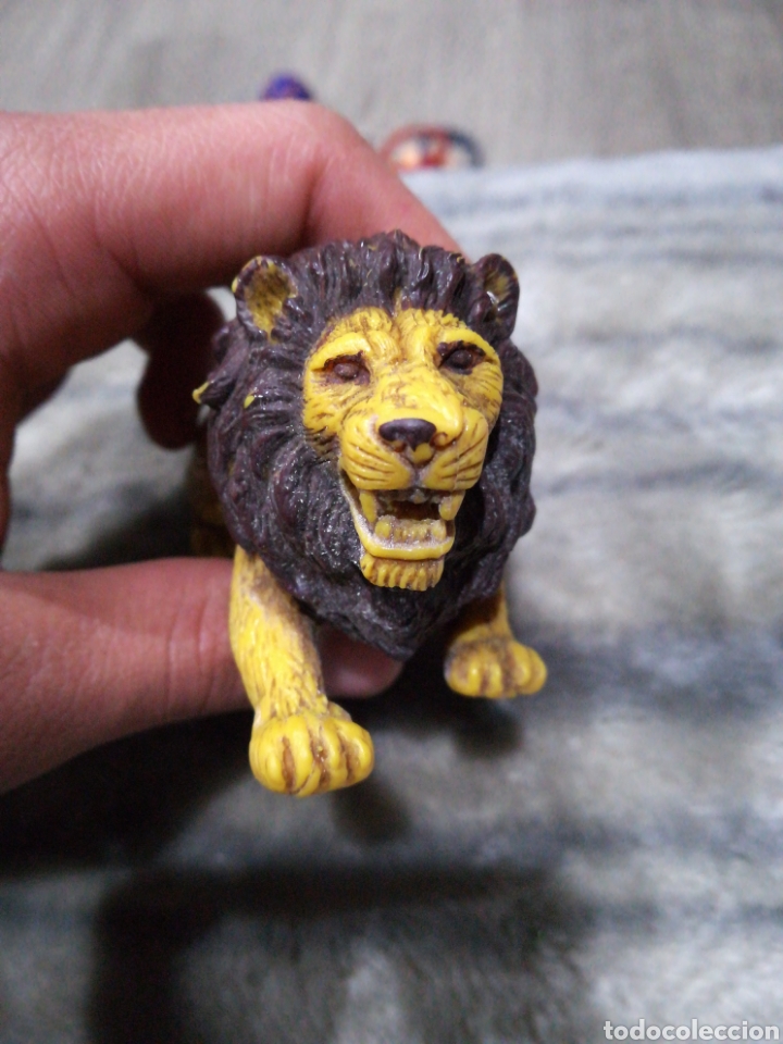 Figuras de goma y PVC: Le&oacute;n comansi pvc goma - Foto 3