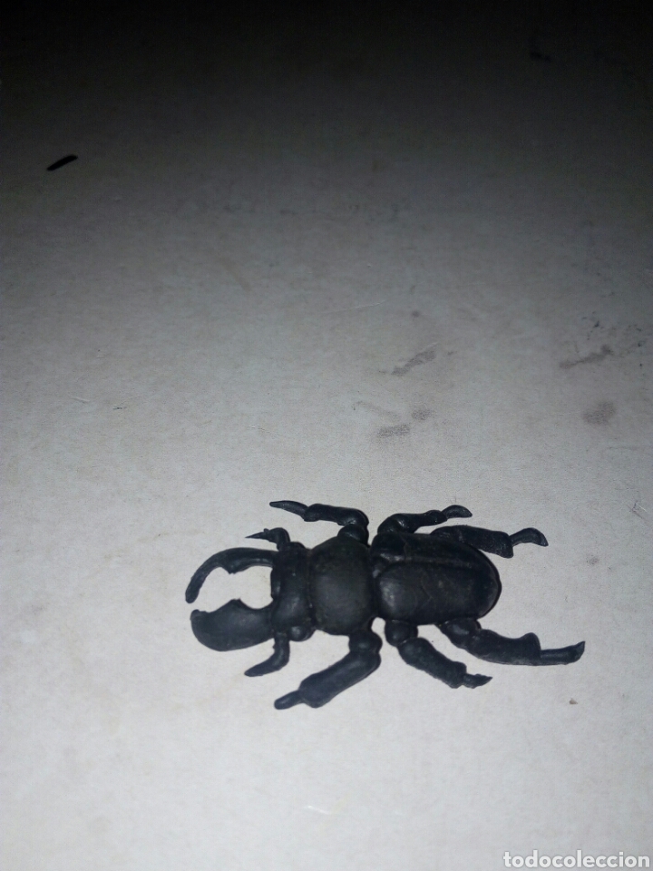 Figurines en Caoutchouc et PVC: Escarabajo antiguo de goma