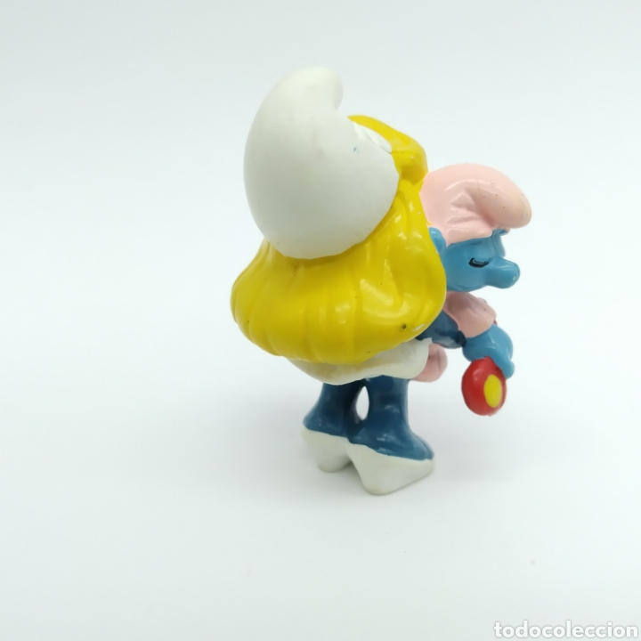 Figuras de goma y PVC: Pitufina con beb&eacute; pitufo - PEYO 1984 - Foto 2