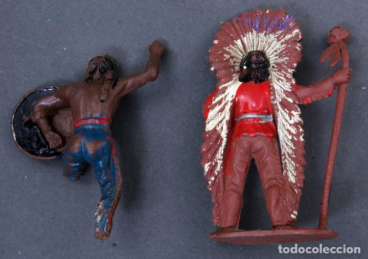 Figuras de goma y PVC: 2 indios a pie Comansi pl&aacute;stico a&ntilde;os 60 - Foto 2