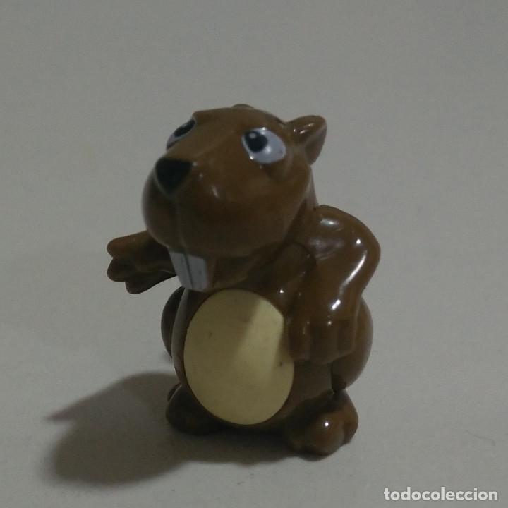Kinder Figures: kinder natoon natoons natons bosque animal mu&ntilde;eco