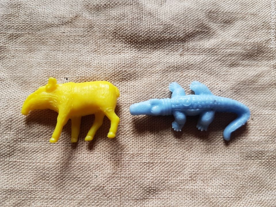 Figuras de goma y PVC: 2 figuras animales dunkin - Foto 1