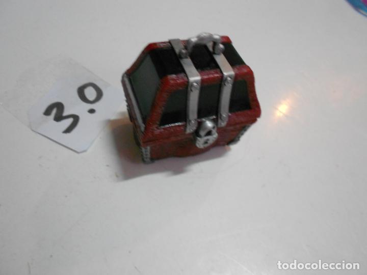 Rubber and PVC Figures: COFRE DEL TESORO - ENVIO INCLUIDO A ESPA&Ntilde;A