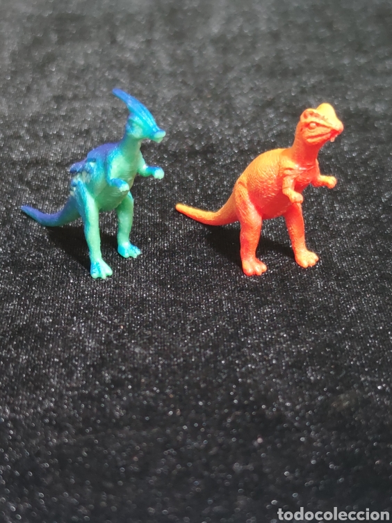 Figuras de goma y PVC: Figuras de dinosaurio de goma. - Foto 1