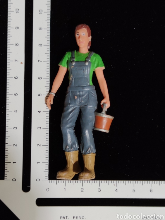 Figuras de goma y PVC: Figura de mujer de goma- Bully. - Foto 5