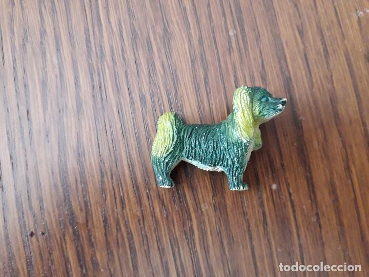 Figuras de goma y PVC: figura de pl&aacute;stico de perro. - Foto 1