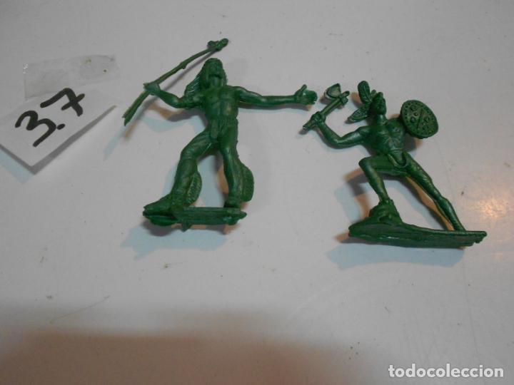 Figuras de goma y PVC: LOTE INDIOS - Foto 1