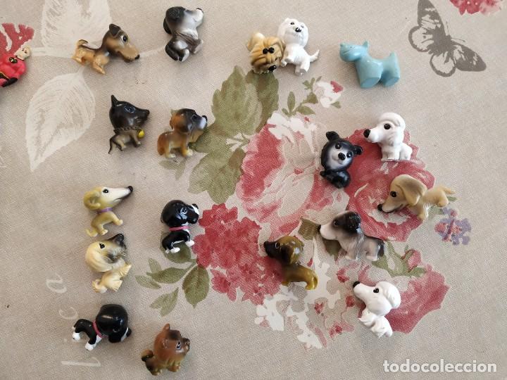 Figuras de goma y PVC: FIGURAS KINDER + PERROS + OTROS - Foto 2