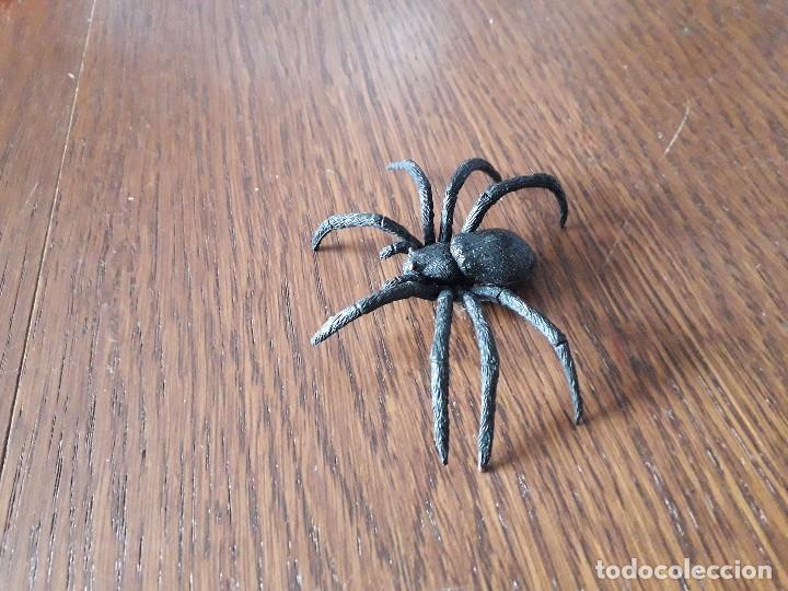 Figuras de goma y PVC: figura de pl&aacute;stico, ara&ntilde;a. - Foto 1
