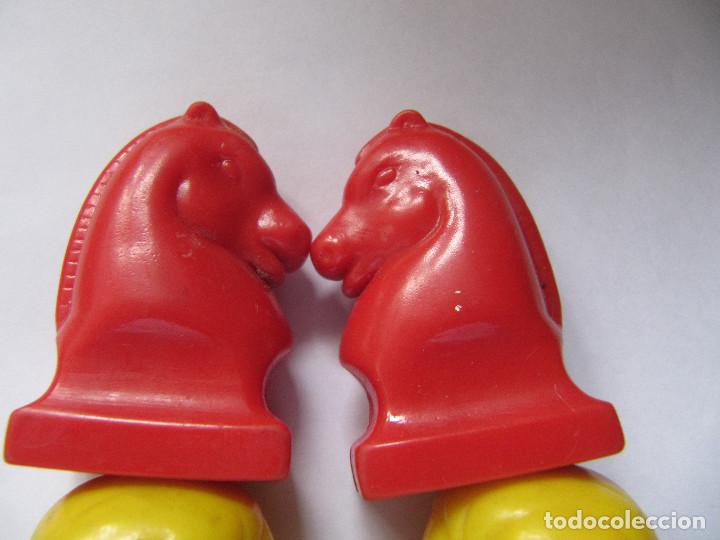Figuras de goma y PVC: BUSTOS ANIMALES PVC..AJEDREZ.. - Foto 2