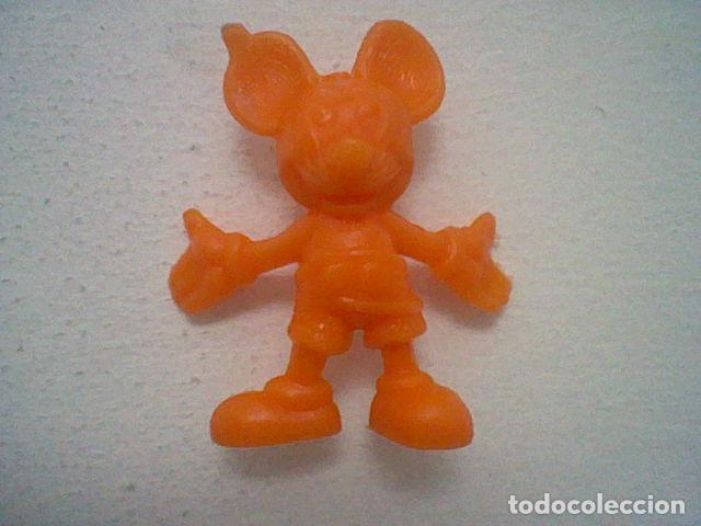 Figuras de goma y PVC: DUNKIN MICKEY PL&Aacute;STICO NARANJA 3 CMS ALTO - Foto 3