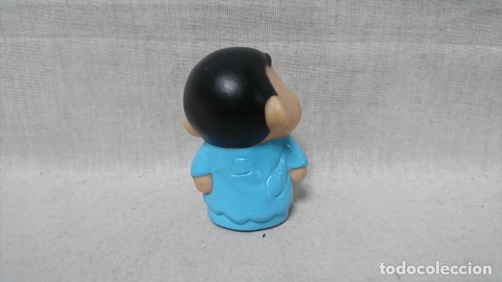 Figuras de goma y PVC: FIGURA EN PL&Aacute;STICO DE SINCHAN - Foto 2