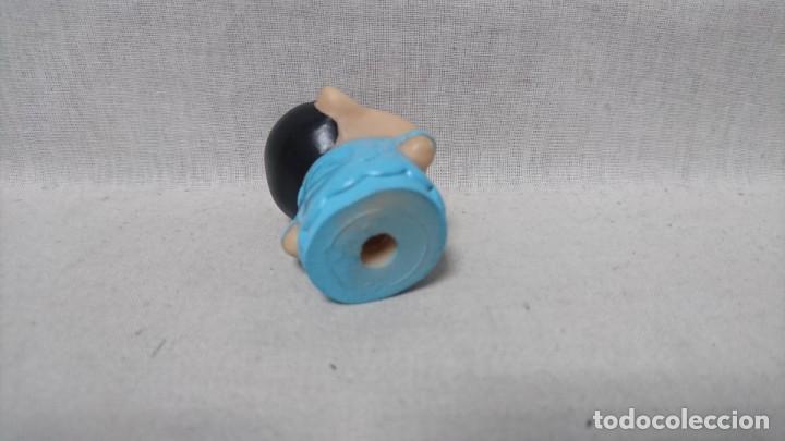 Figuras de goma y PVC: FIGURA EN PL&Aacute;STICO DE SINCHAN - Foto 3