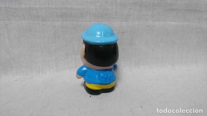 Figuras de goma y PVC: FIGURA EN PL&Aacute;STICO DE SINCHAN - Foto 2