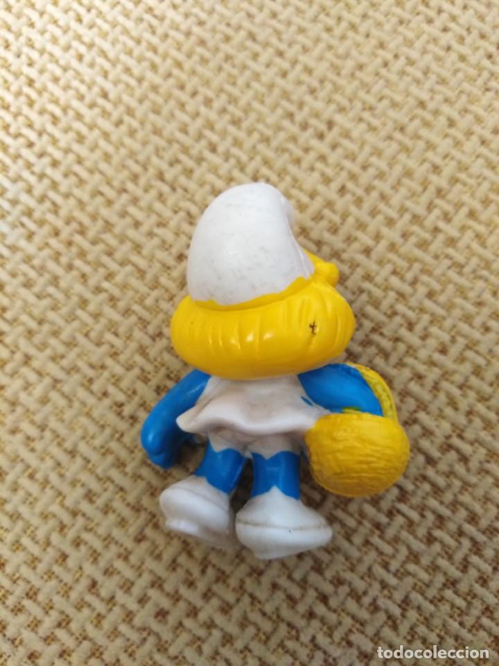 Figuras de goma y PVC: Figuras antiguas de goma pitufas - Foto 6
