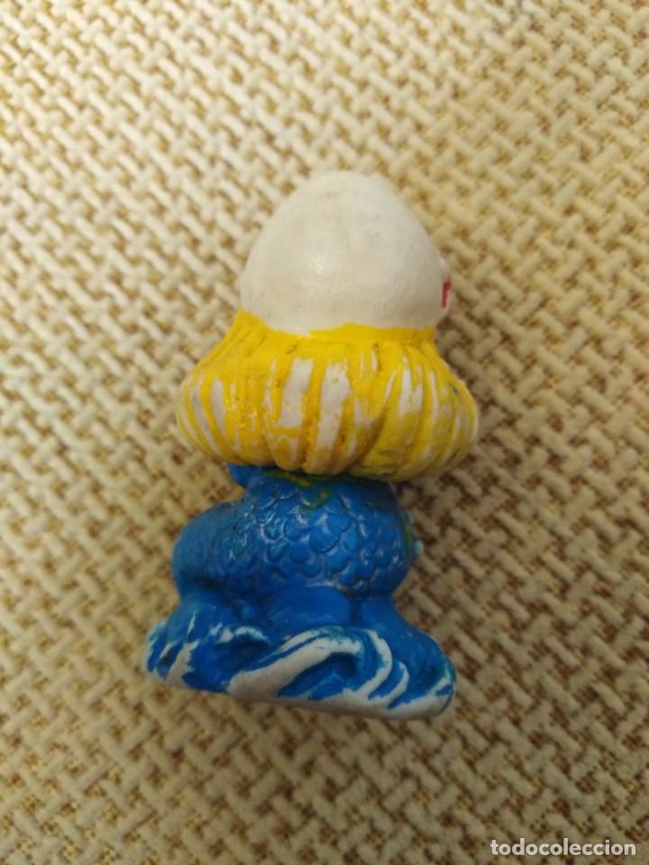 Figuras de goma y PVC: Figuras antiguas de goma pitufas - Foto 16
