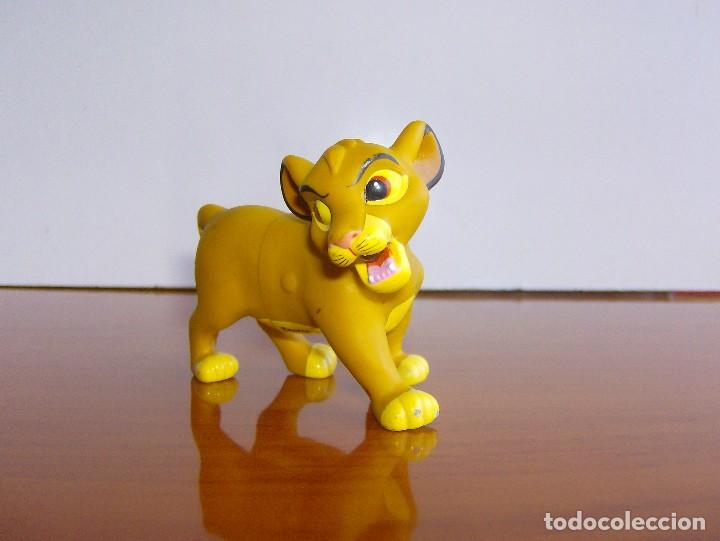 Figuras de goma y PVC: LINTERNA SIMBA (EL REY LEON). ENERGIZER - Foto 3