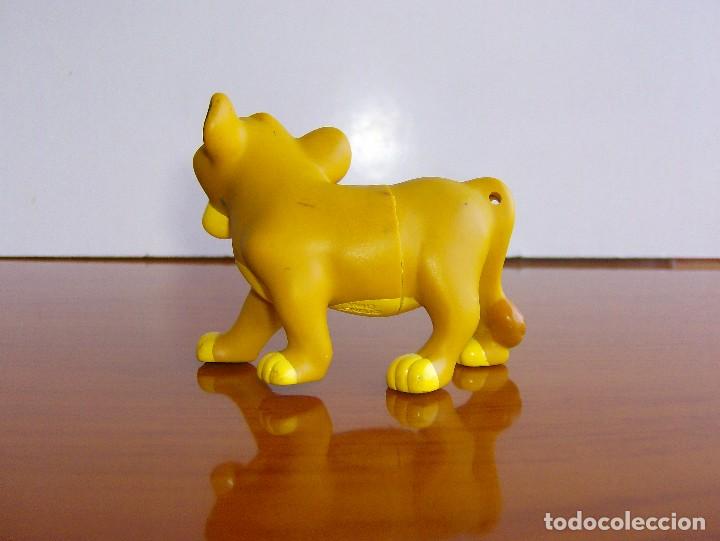 Figuras de goma y PVC: LINTERNA SIMBA (EL REY LEON). ENERGIZER - Foto 6