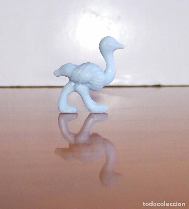 Figuras de goma y PVC: AVESTRUZ. COLOR GRIS DUNKIN - Foto 2