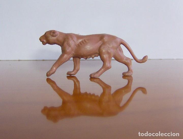 Figuras de goma y PVC: ANTIGUA PANTERA DE PLASTICO - Foto 2