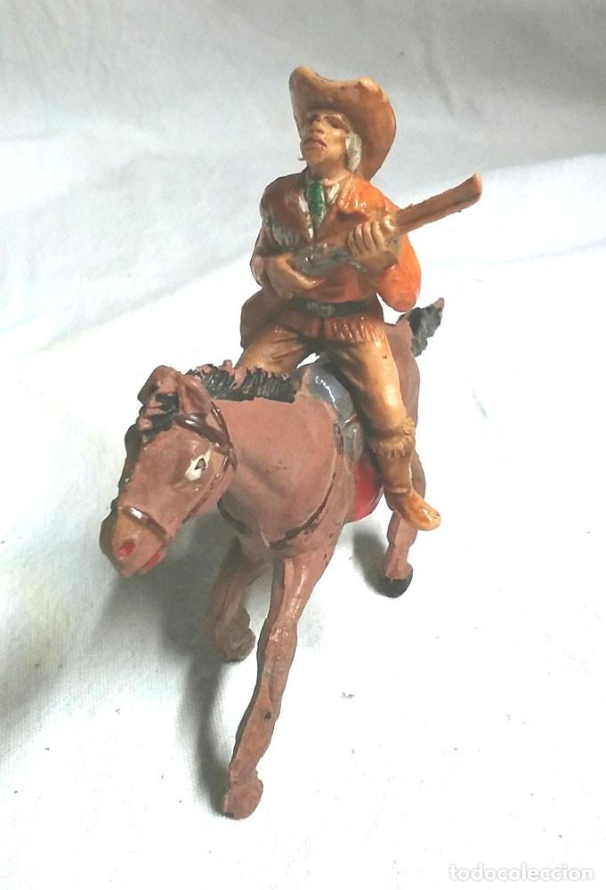 Figuras de goma y PVC: Bufalo Bill a caballo de comansi - Foto 1