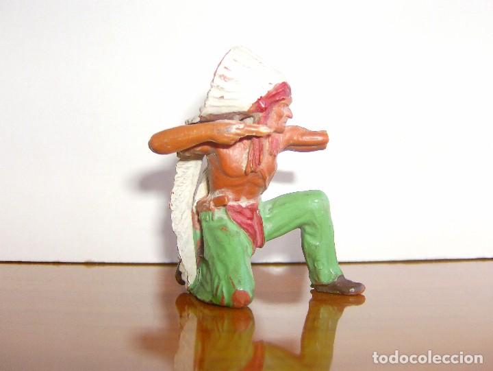 Figuras de goma y PVC: INDIO RODILLA EN EN SUELO - Foto 1