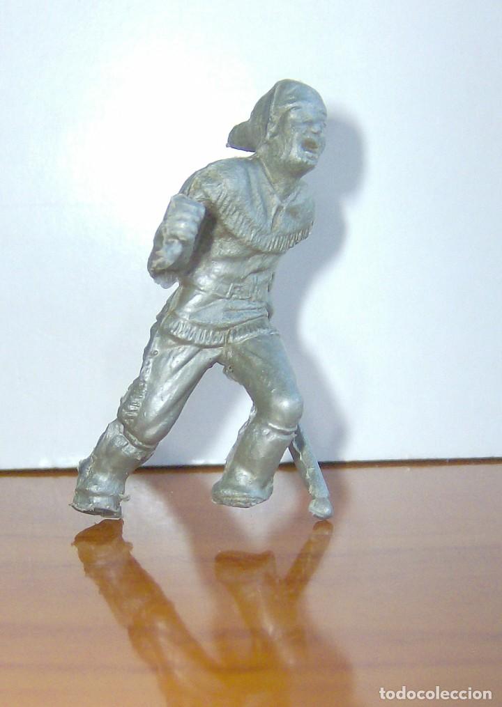 Figuras de goma y PVC: FIGURA SOLDADO APACHE? MONOCOLOR MONOCROMO GRIS - Foto 1