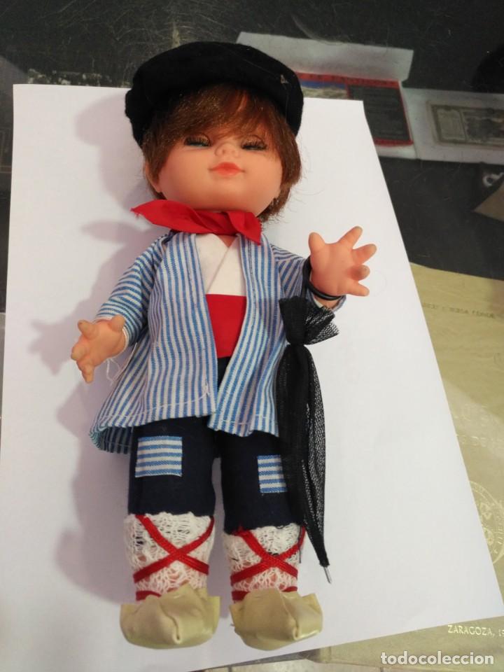 Figuras de goma y PVC: Mu&ntilde;eco vasco goma - Foto 1