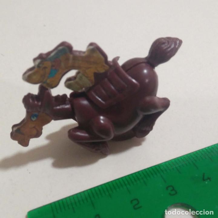 Figuras de Borracha e PVC: kinder camello perro jinete corredor animales