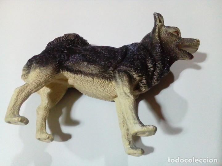 Figuras de goma y PVC: FIGURA DE PERRO DE PVC - Foto 2