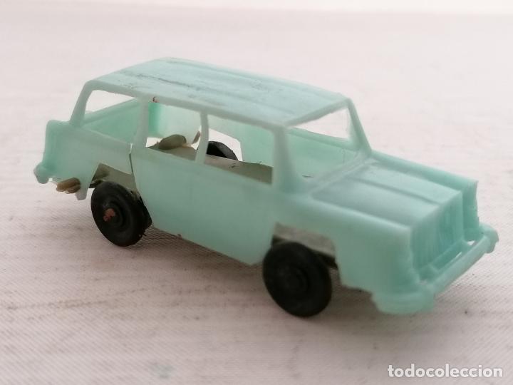 Figurines en Caoutchouc et PVC: COCHE DE PLASTICO, MEDIDAS 6,6 X 2,7 X 2,6 CM