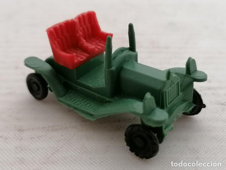 Figuras de Borracha e PVC: COCHE CLASICO, MEDIDAS 4 X 2 X 2 CM