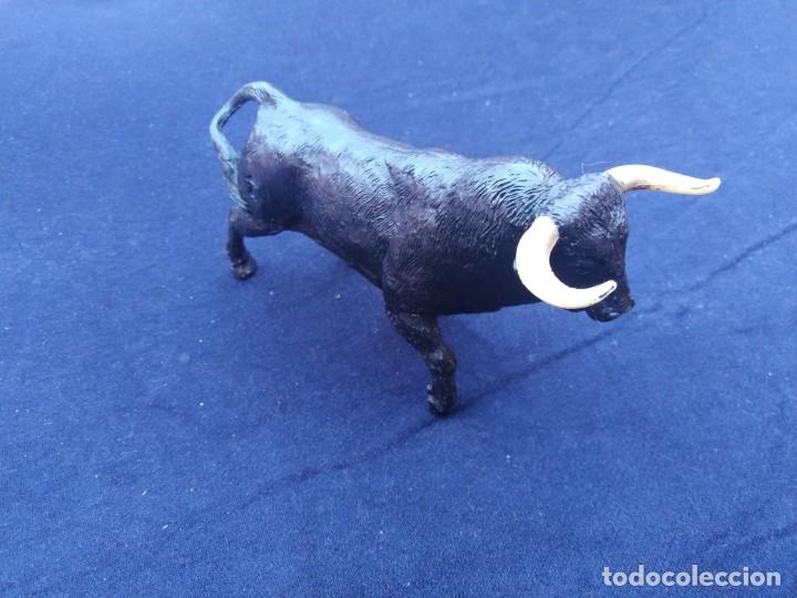 Figuras de goma y PVC: Toro goma dura - Foto 1