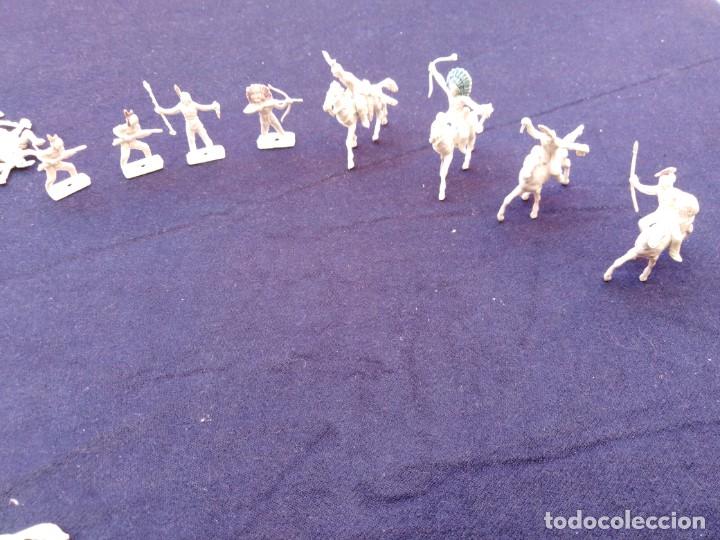 Figuras de goma y PVC: Indios pl&aacute;stico Minioeste de Comansi - Foto 2